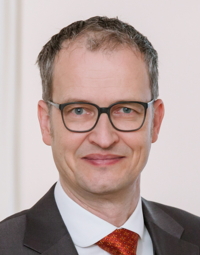 Dr. Claus Ritzer