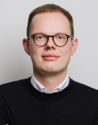 Dr. Julian Solowjeff