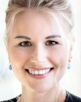 Dr. Anja Stürzl