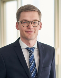 Dr. Nils Linnemann